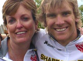 Eleanor McMahon (l) and Devon Kershaw...