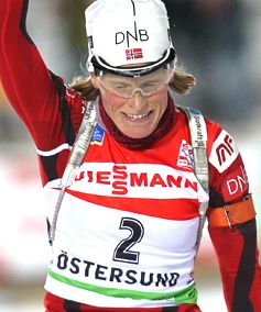 IBU world cup biathlon, pursuit women,...