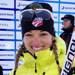 Liz Stephen [P] Holly...