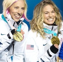 Kikkan Randall (l) and Jessie Diggins with their Olympic gold medals [P] Sarah Brunson/USSA